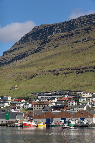 Klaksvik harbour, Nordoyar, Faroe islands - Klaksvik, iles Feroe - FER737