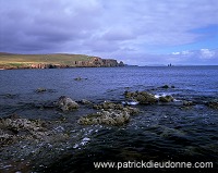 Brae Wick and The Drongs, Eshaness, Shetland -  Baie de Brae et Drongs  13591