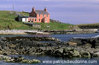Pink house, Burravoe, Yell, Shetland. - Maison à Burravoe, Yell  14142