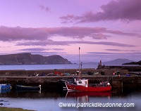 Fishing harbour at sunset, Achill island, Ireland - Petit port, Achill Island, Irlande  15401