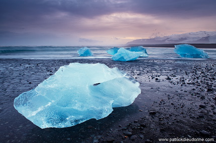 Icebergs on beach, Jökulsarlon